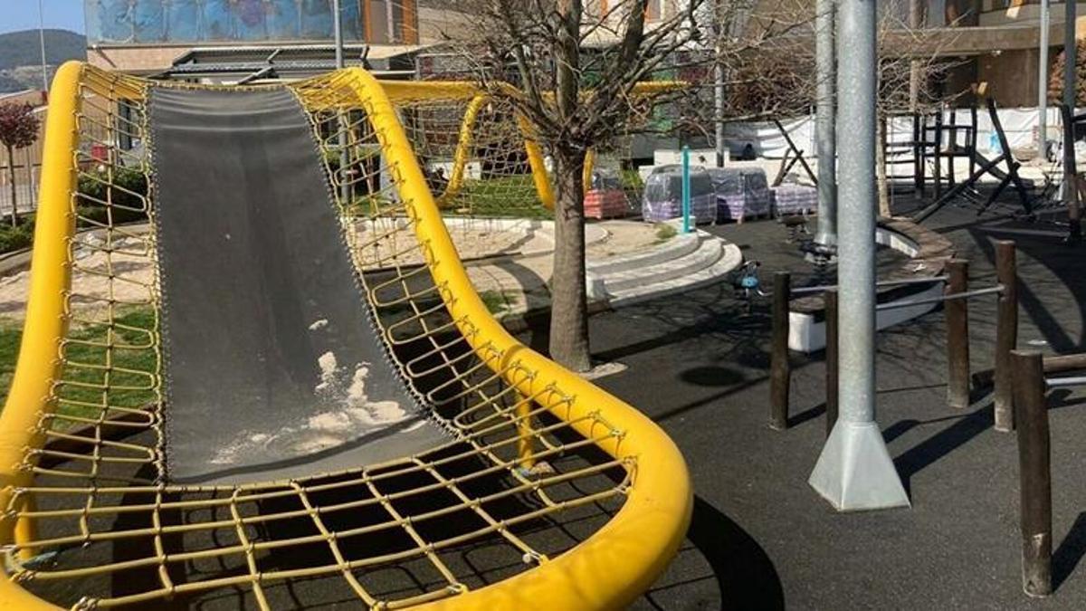 Çocuğunuz oynuyorsa dikkat! 4 ameliyat geçirdi, 64 gün hastanede kaldı