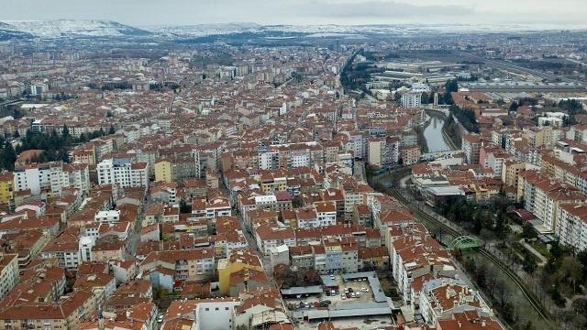 Eskişehir'de saat verip uyardılar: Dışarı çıkmayın