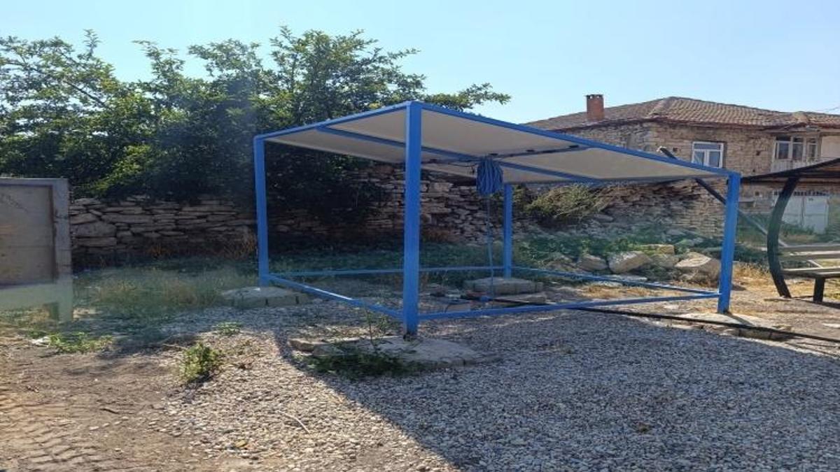 92 metrede bulundu: Konya'da bir mahalle uzun yıllar sonra haberi aldı