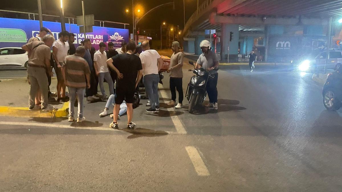 Gölcük'te motosiklet ile otomobil çarpıştı: 1 yaralı