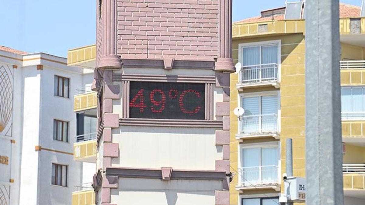 Türkiye kavruluyor! Termometreler 49 dereceyi gösterdi, sokaklar boş kaldı