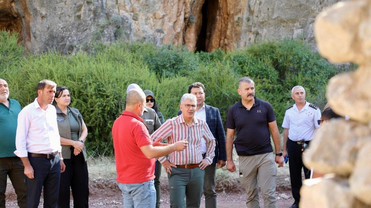 Vali Çelik, Emli Vadisi’nde incelemelerde bulundu