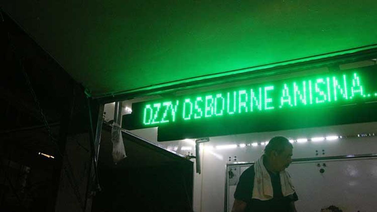 Adana'da Ozzy Osbourne anısına lokma dağıtıldı: Heavy metalin sıfır noktası