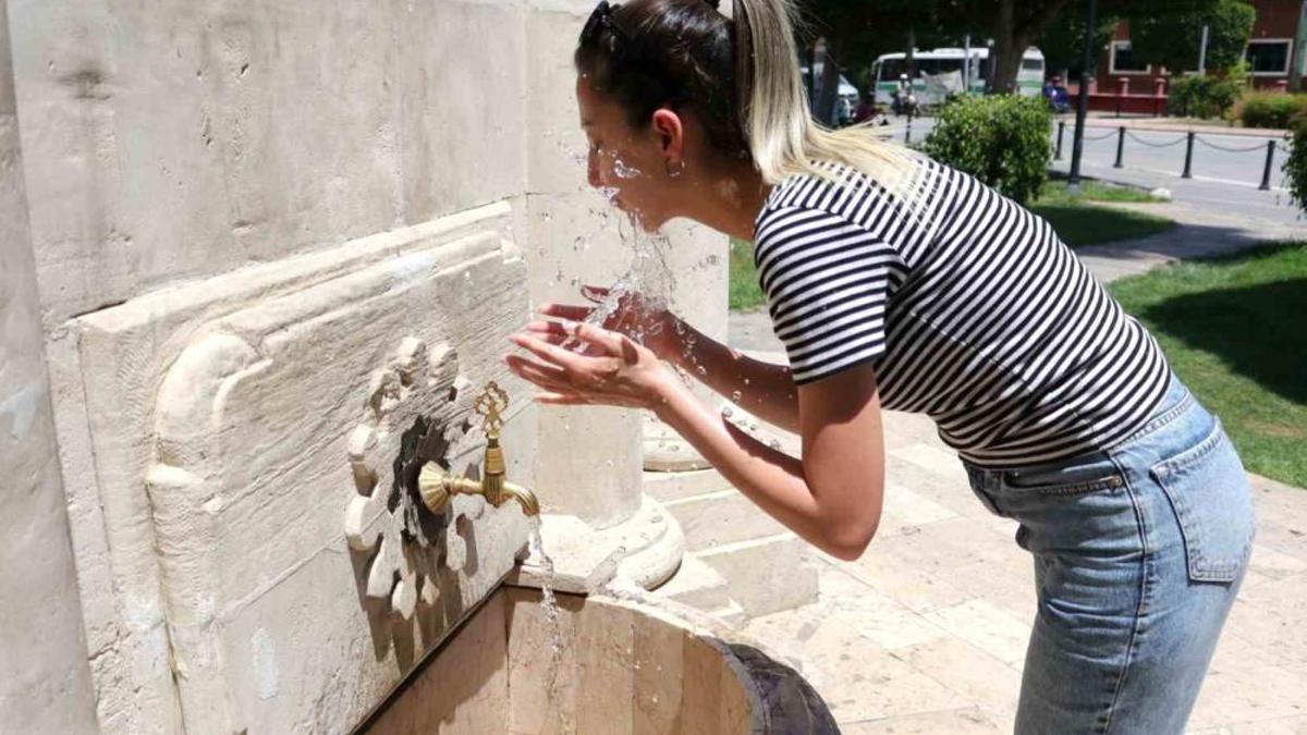 Adana'da hissedilen sıcaklık 50 dereceyi buluyor