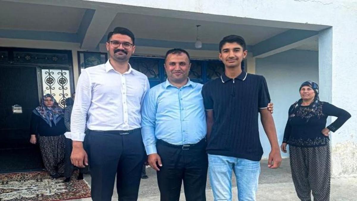 19 yaşında tüm umudunu Malatya'ya bağladı! Çiftlik kurdu, yatırımı çiftçilere yaradı!
