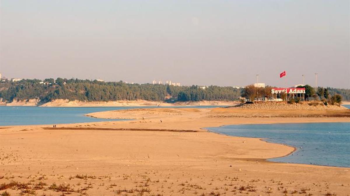 Adana'nın can damarı kuruyor: Çukurova'da kuraklık tehdidine karşı yağmur hasadı çağrısı