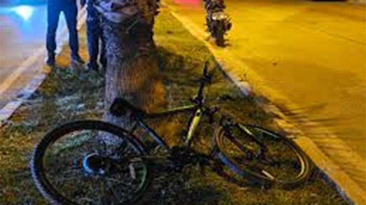 Adana'da bisiklet ile çarpışan motosikletin sürücüsü hayatını kaybetti