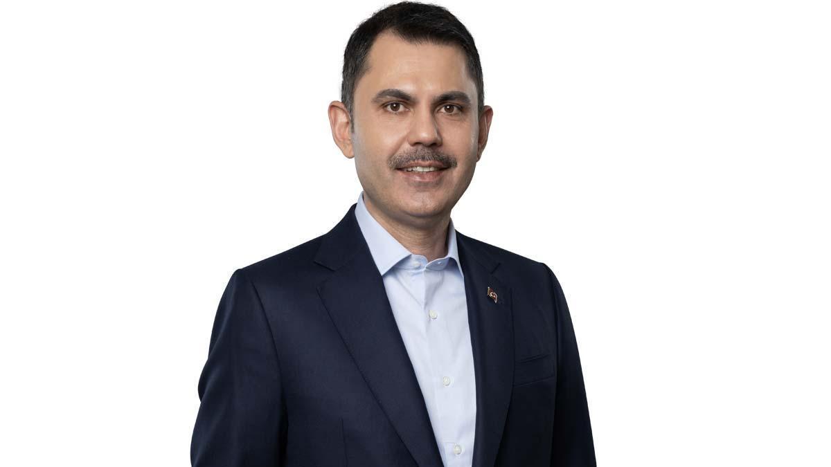Bakan Kurum'dan yayladaki çöpleri toplayan iki kardeşe teşekkür