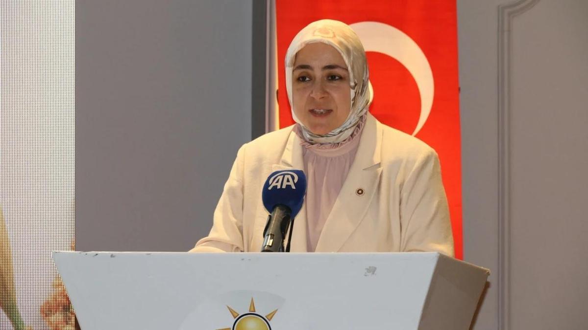 AK Parti Genel Merkez Kadın Kolları Başkanı Ercan, Eskişehir'de konuştu: