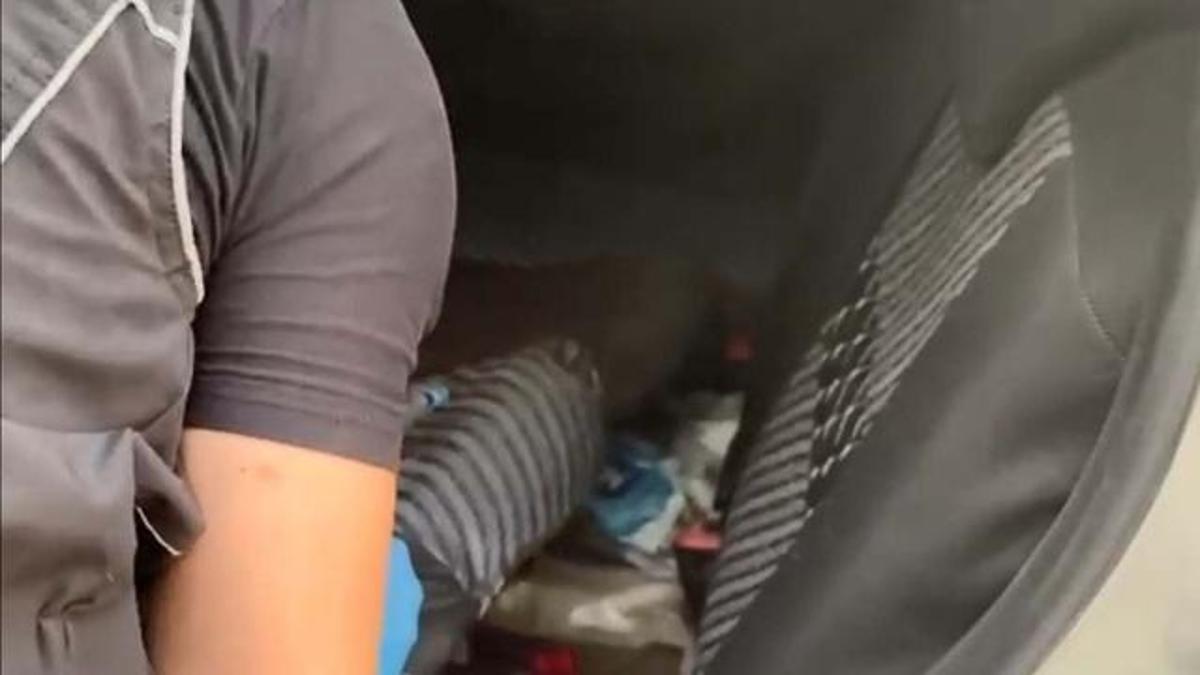 Eskişehir’de durdurulan otomobilde 1 kilo kokain ele geçirildi