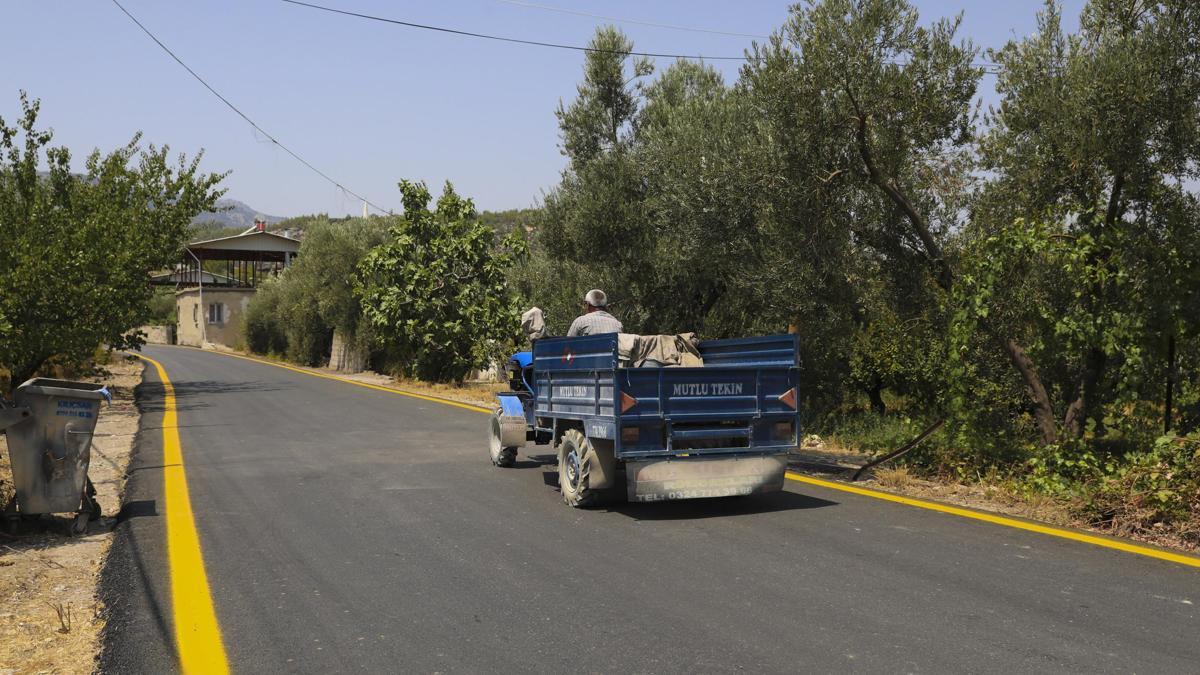 Gülnar’da yol çalışması