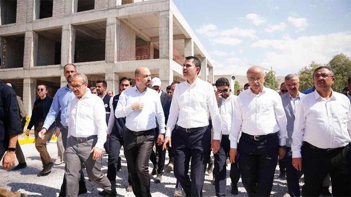 Bakan Kurum’dan Bakırcılar Çarşısı’nda ‘24 saat mesai’ paylaşımı