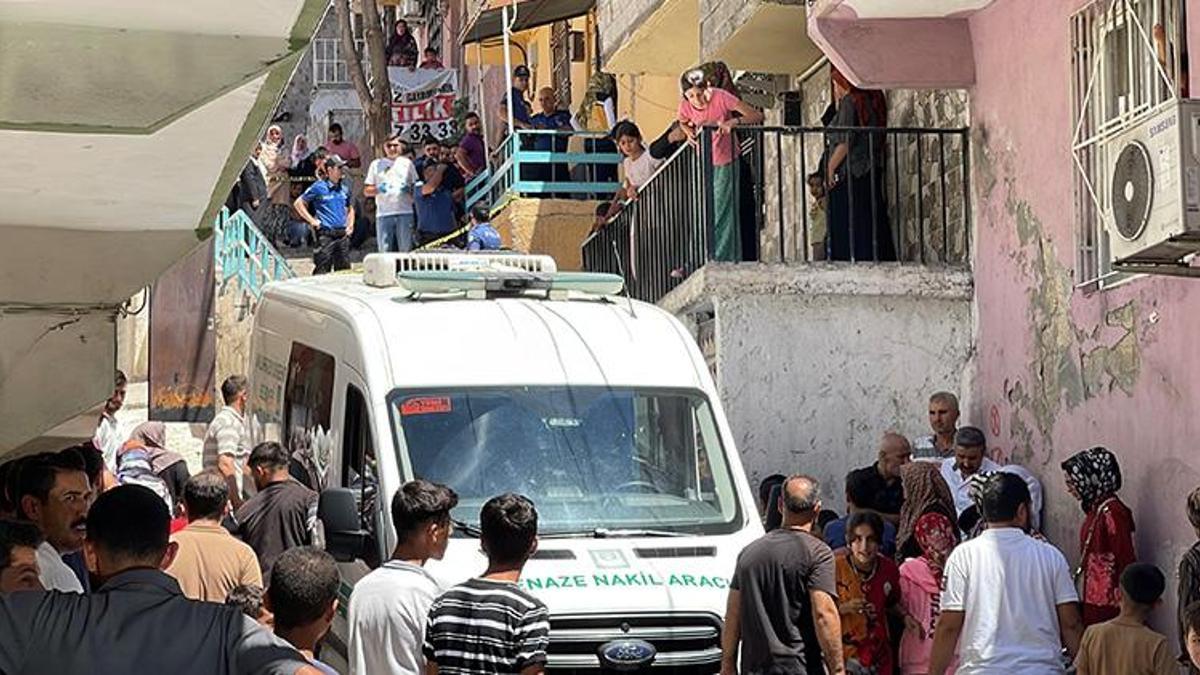 Şanlıurfa'da korkunç cinayet! Anne ve babası evde ölü halde bulunan 5 yaşındaki Dicle aranıyor