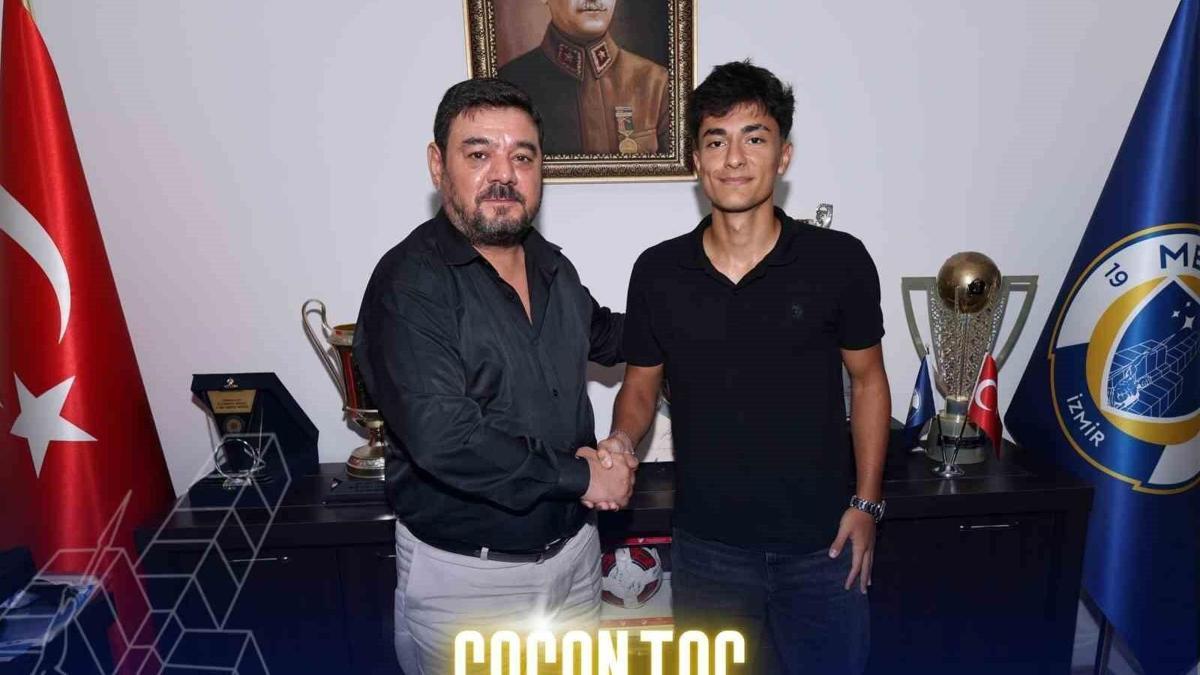Menemen FK sol kanadı kapattı! 18 yaşında transfer oldu