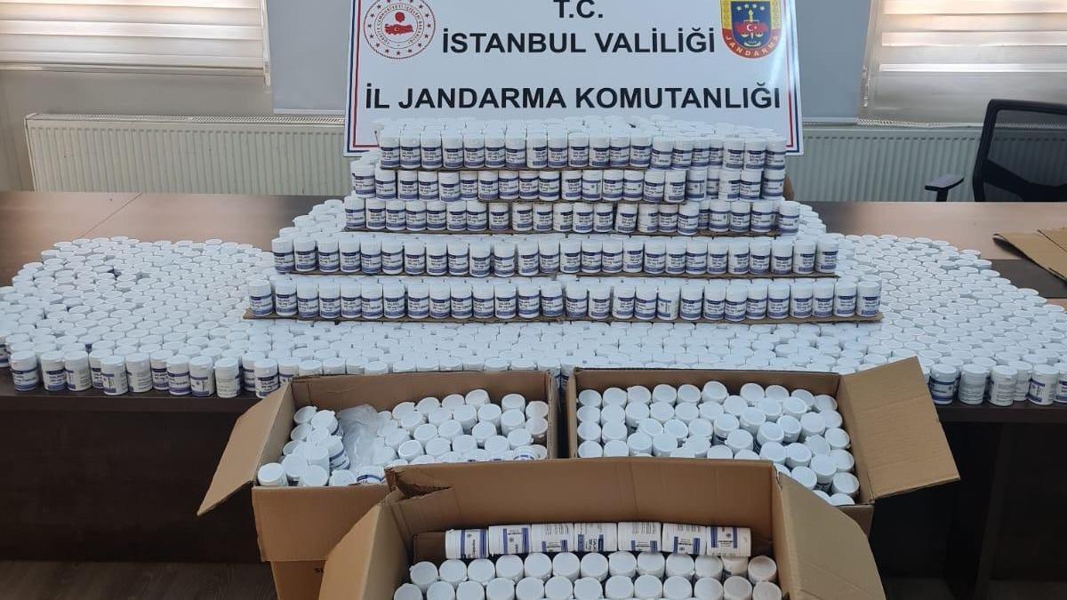 Jandarma, İstanbul'da Vale Kılığına Girerek 278 Bin Uyuşturucu Hap Ele Geçirdi