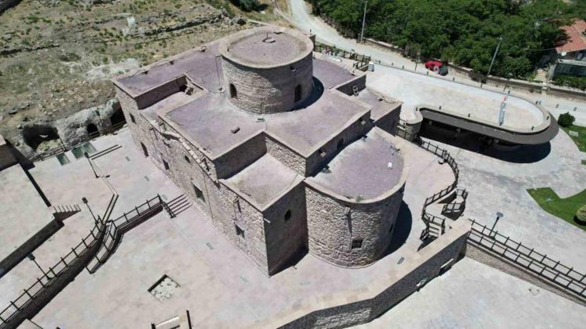 Şanlıurfa'daki kiliseler ve manastırlar