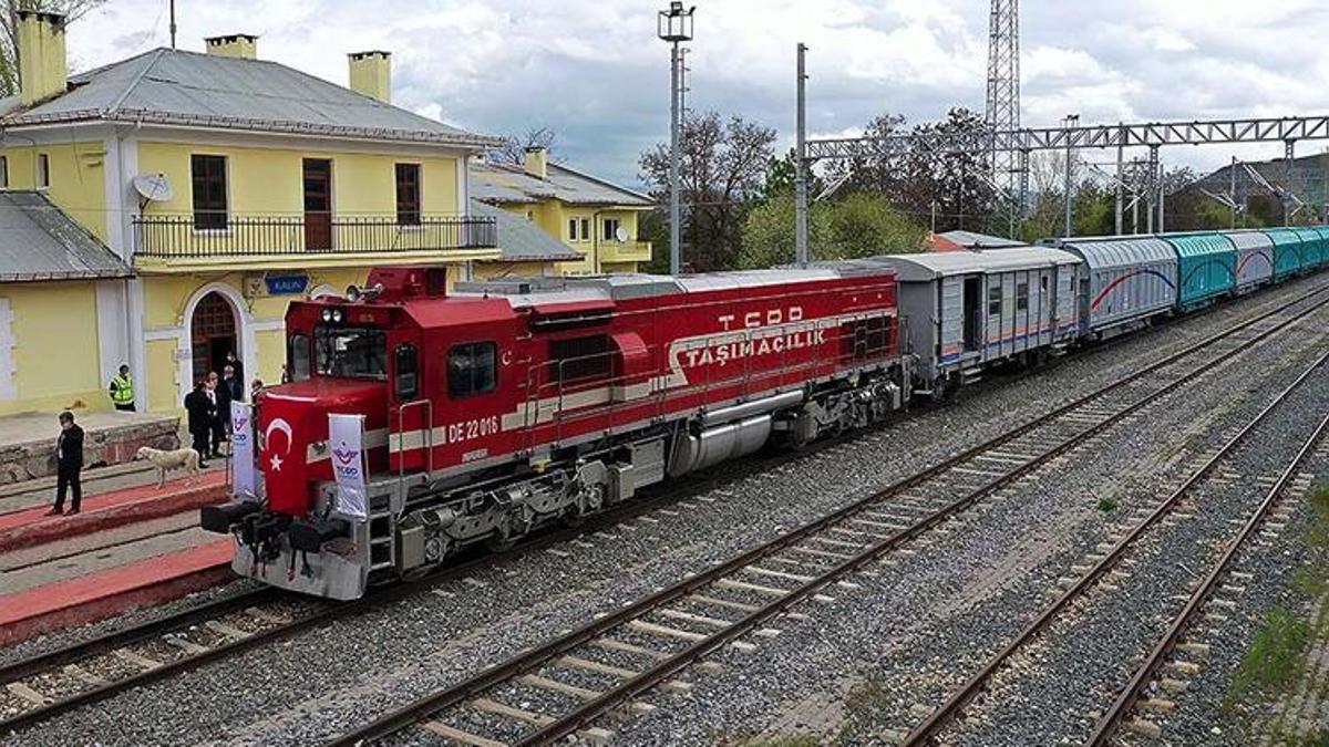 Samsun'a yeni demiryolu hattı geliyor! İki bölge birbirine bağlanacak