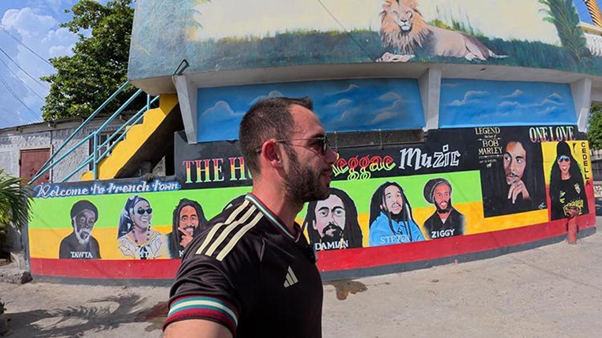 Kuralsız Sokaklar müziğin ve tarihin izinde