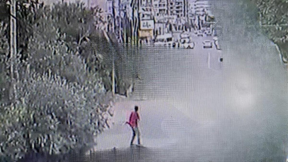 Adana'da pompalı tüfekle mahalleliye korku dolu anlar yaşattı