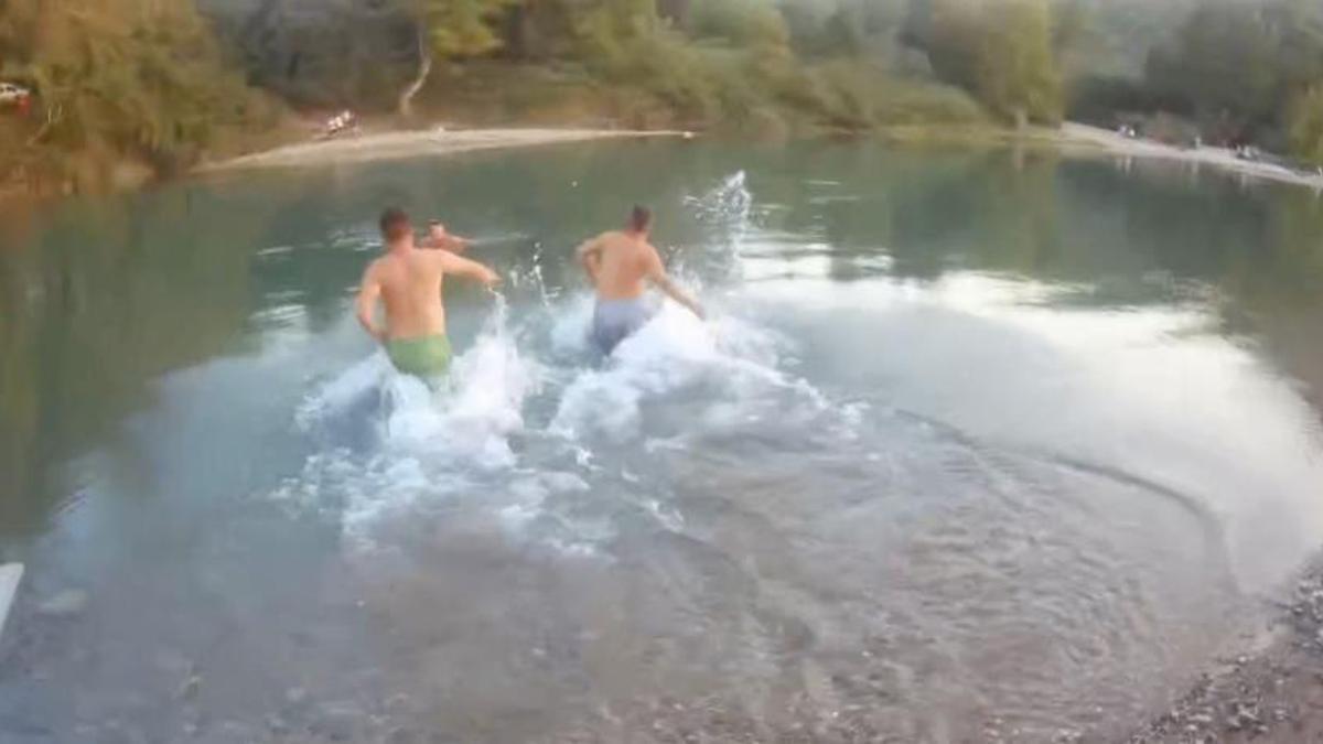 Antalya'da arkadaşlarının gözü önünde hayatını kaybetti!
