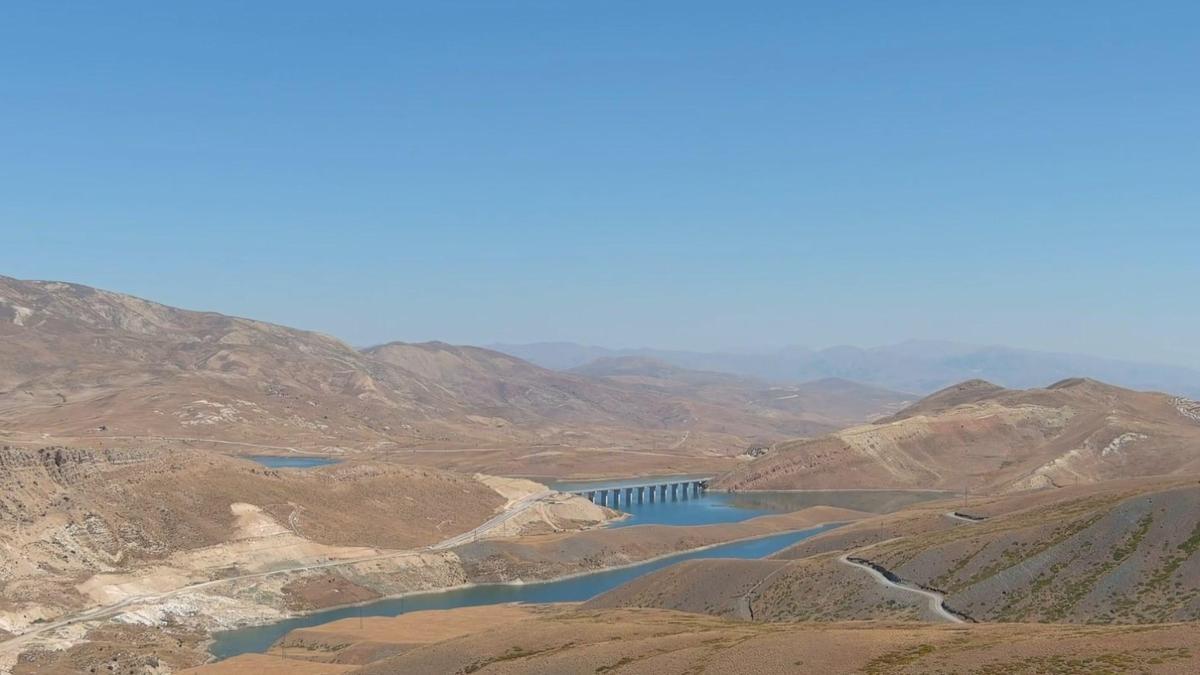 Çiftçilerin kazançları kat kat artacak! Erzincan'da 149 bin dekar için geri sayım başladı