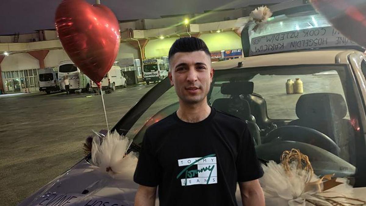 Adana'dan renkli görüntüler... Eşini böyle karşıladı! 'İnşallah bir gün hanımcılık kazanı'