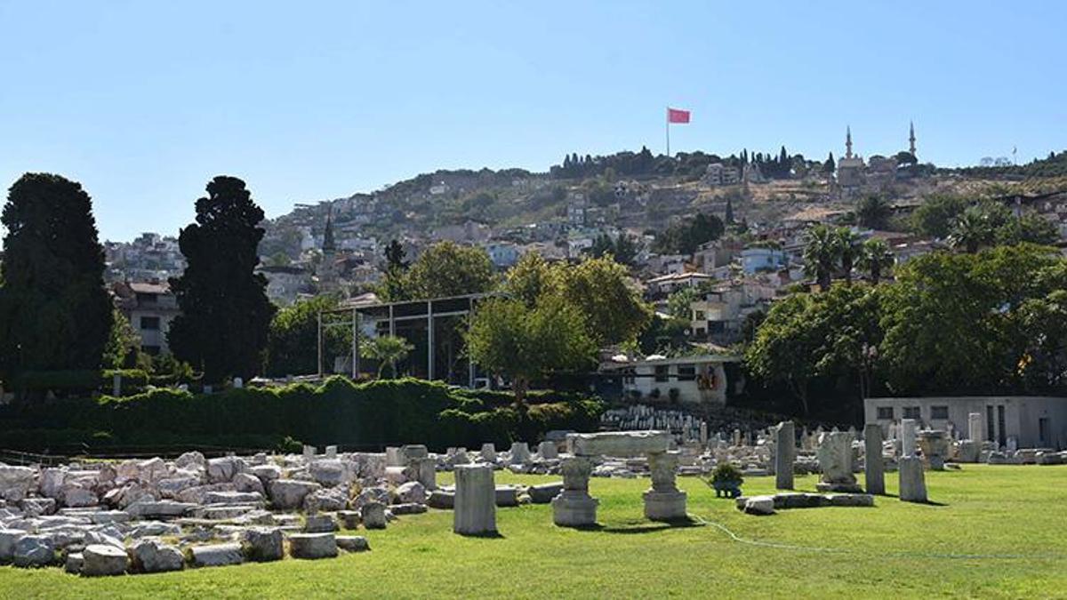 İzmir'deki kazılarda şaşırtan keşif: Smyrna kazılarında bulunanlar sadece saray halkına ait değil!