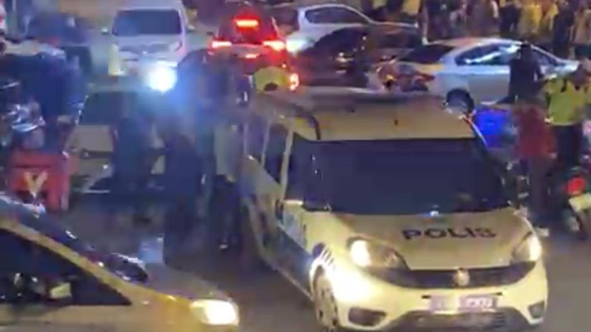Polise mukavemet kamerada; 3 tutuklama