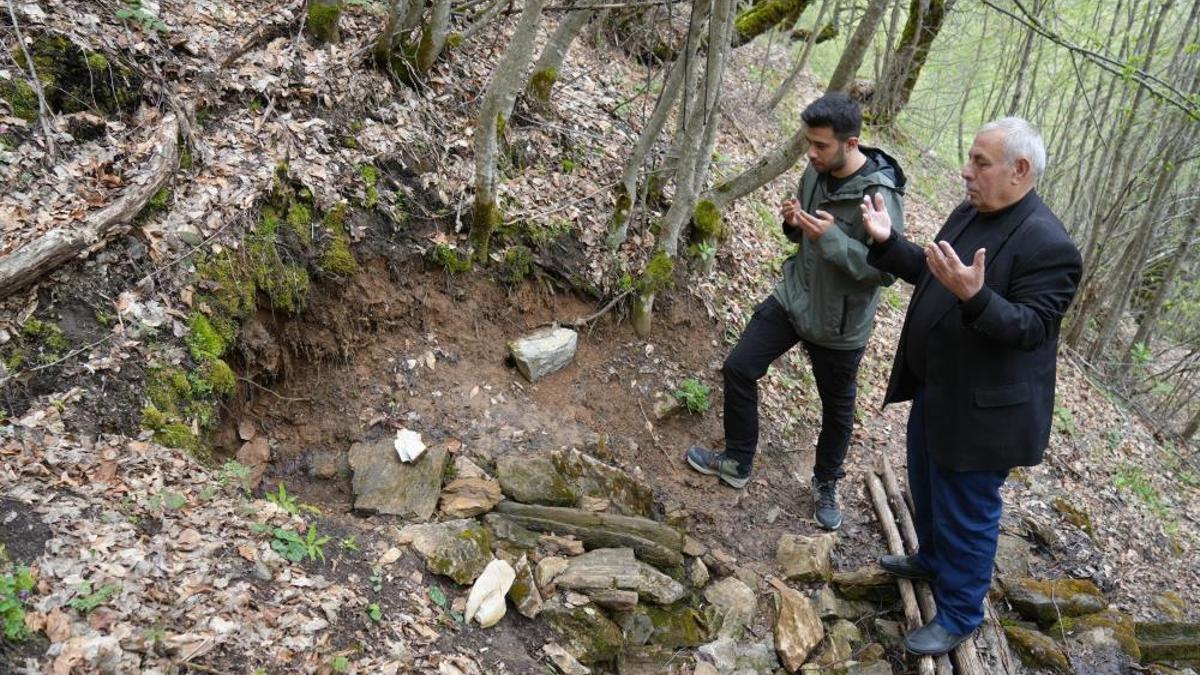 Dua edildiğinde aktığına inanılıyor! Herkes bu sudan şifa arıyor