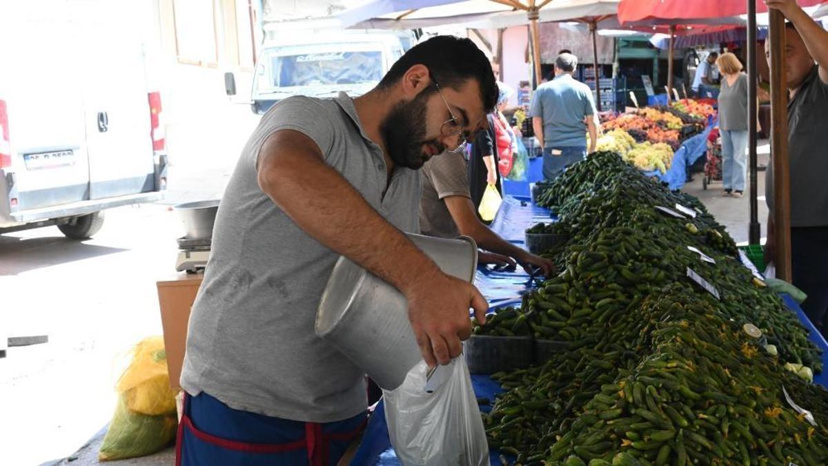 Kış yaklaşıyor, hazırlıklar başladı! Kilosu 35 lira, zam gelmeden önce hemen alın