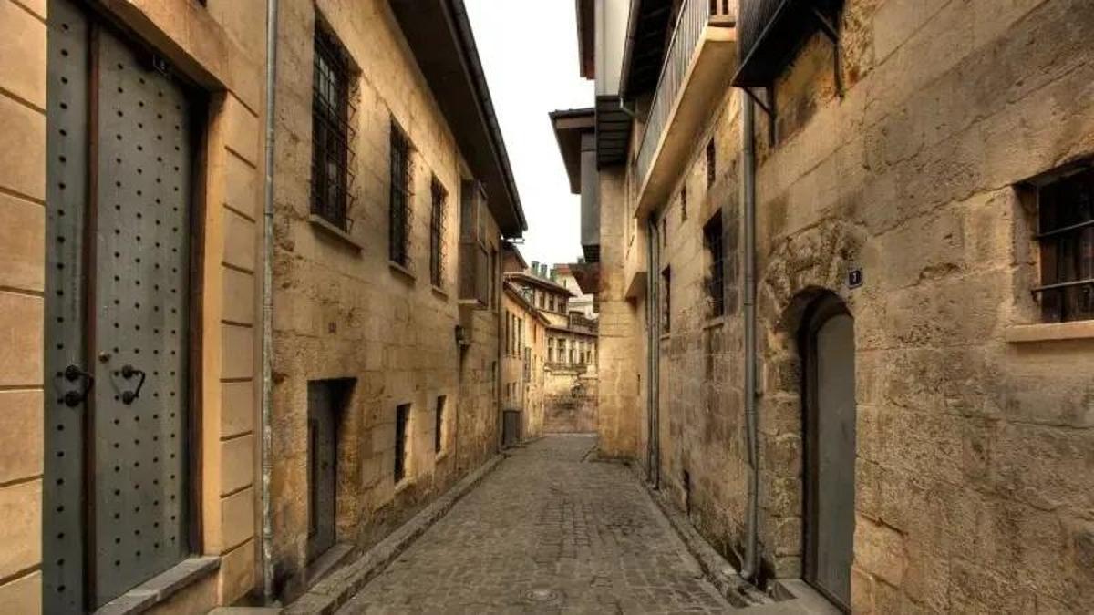 Gaziantep'in göbeğinde 150 kişi yaşıyor: 3 mahalle 300 kişi etmiyor