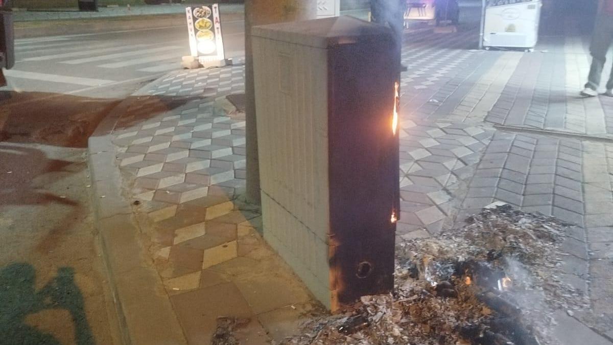 Bingöl’de çöplerin tutuştuğu yangın trafoya sıçradı