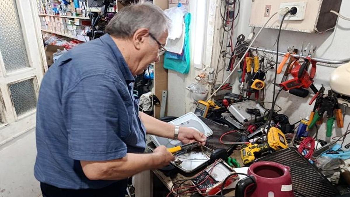 53 yıl önce başladı! Günde 12 saat çalışıyor: Edirne’de yılın ahisi seçildi