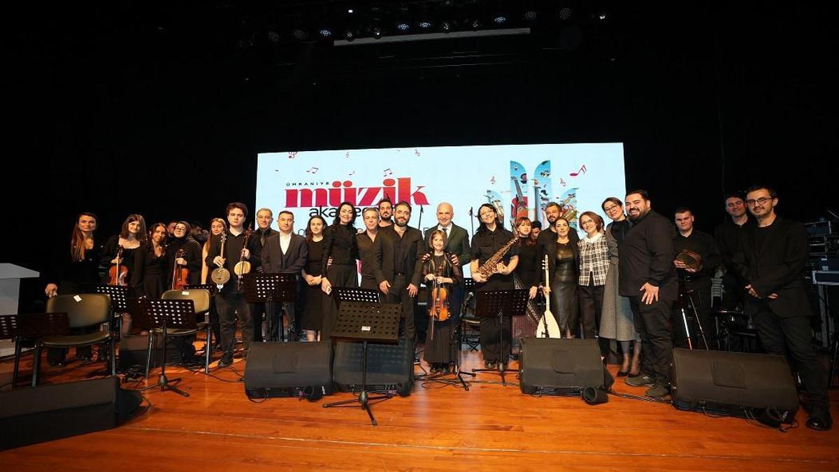 Ümraniye Belediyesi Müzik Akademisi'nden 7 öğrenci konservatuvara yerleşti