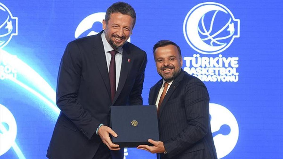 Turkcell, Basketbol Gelişim Merkezi ve milli takımlar sponsoru oldu