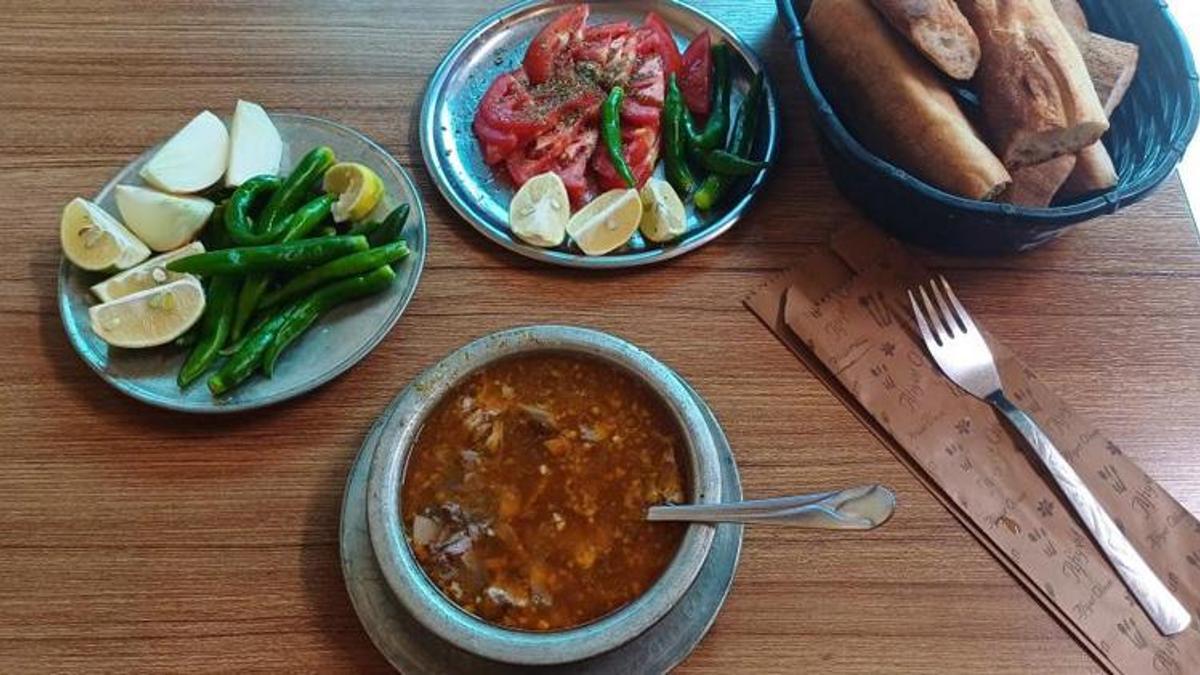 Kayseri'de satışlar patladı! 14 saat odun ateşinde pişiyor: Tam bir şifa deposu