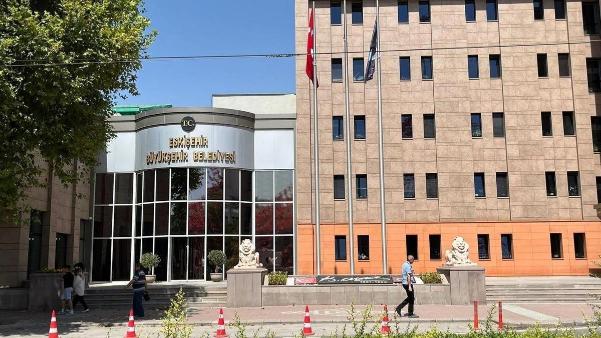 Eskişehir'in en yoğun noktası trafiğe kapatılıyor! Büyükşehir duyurdu