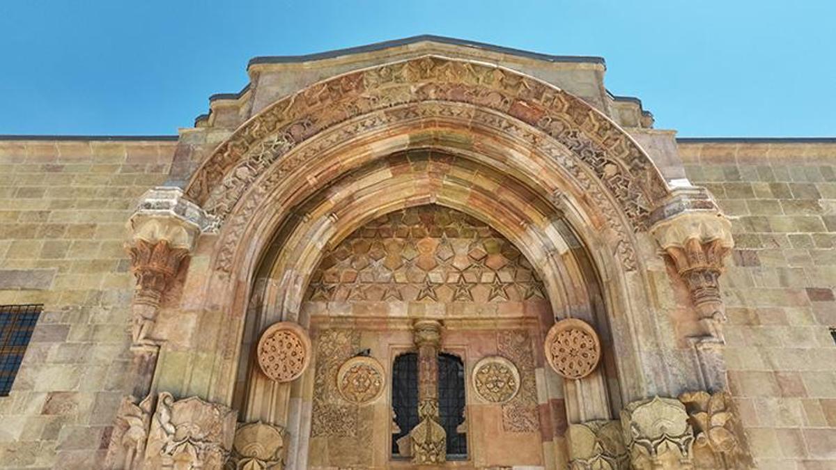Sivas Divriği Ulu Camisi'nin 'sessiz mucizesi' belgesel oluyor