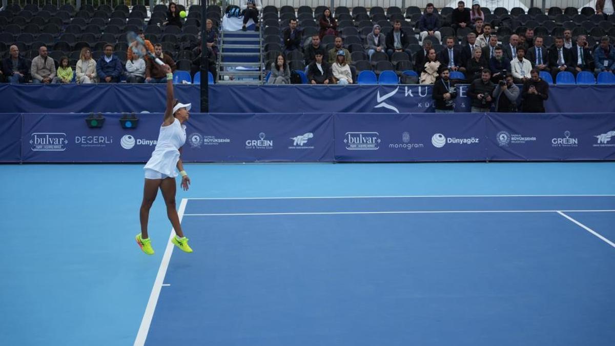 Samsun'da uluslararası tenis heyecanı! 26 ülkeden 55 kadın sporcu korta çıkıyor