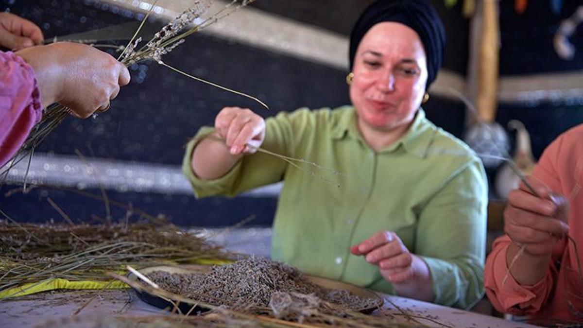 Osmaniye'de kadın girişimciler el birliğiyle yaptı: Atıl arazi kendilerine gelir kapısı oldu!