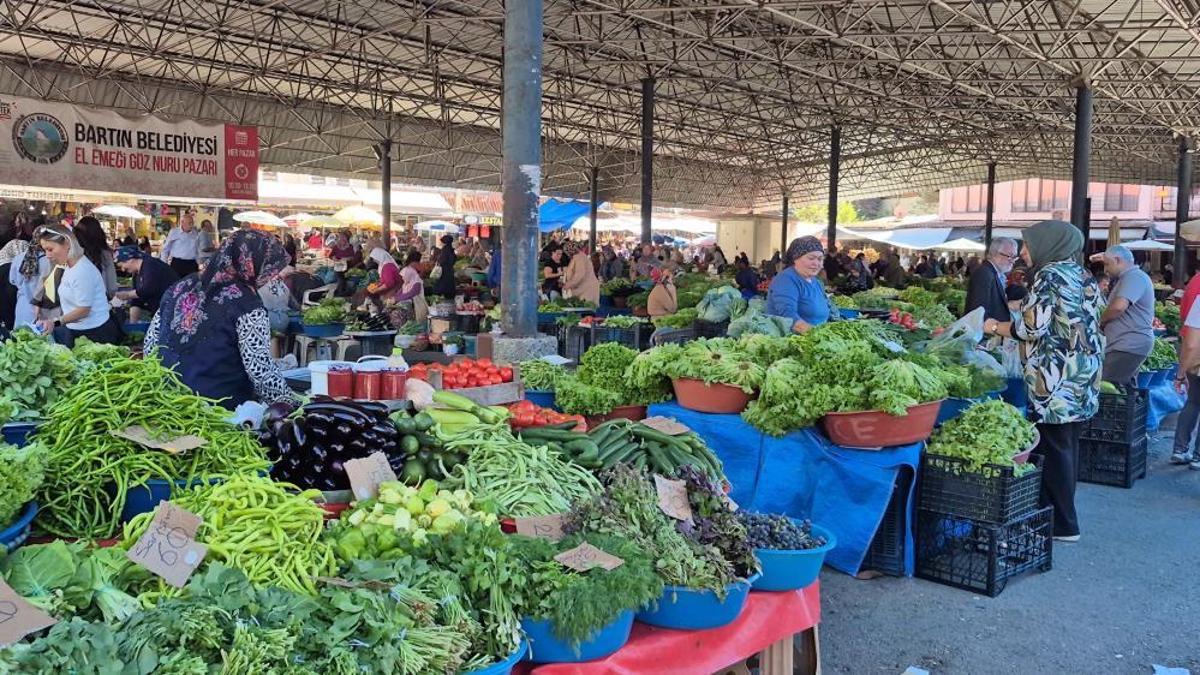 Bartınlı kadınlar tam 200 yıldır bu pazarda buluşuyor: Evliya Çelebi'nin seyahatnamesinde adı geçiyor! 'Şafaktan önce başlıyorlar...'