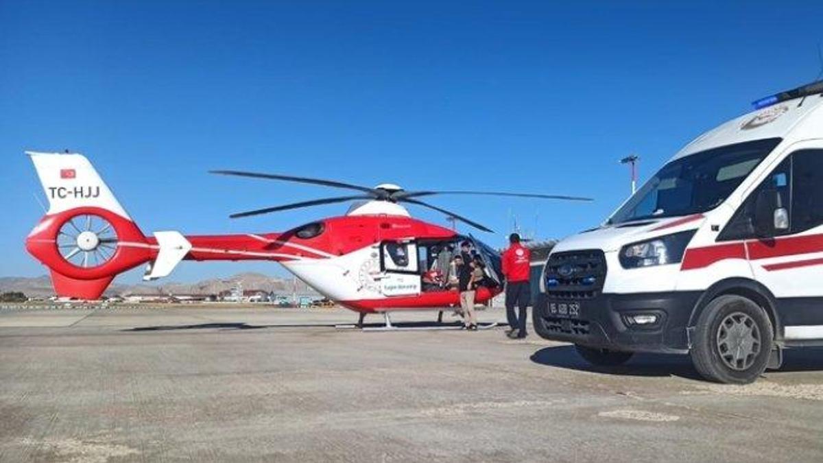 Van'da tedavi altındaki bebek ambulans uçakla İstanbul'a sevk edildi