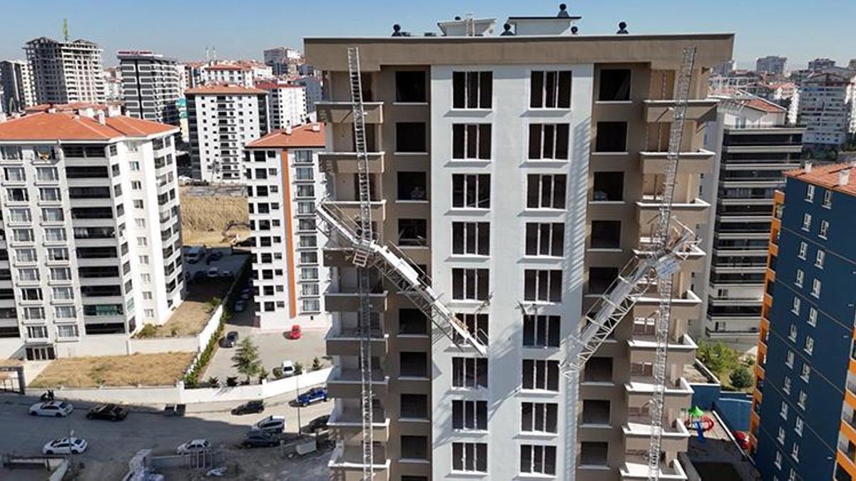 Ankara'da inşaatçı kuzenlerin acı ölümü! Asansörlü platform 12'nci katta ortadan ikiye ayrıldı