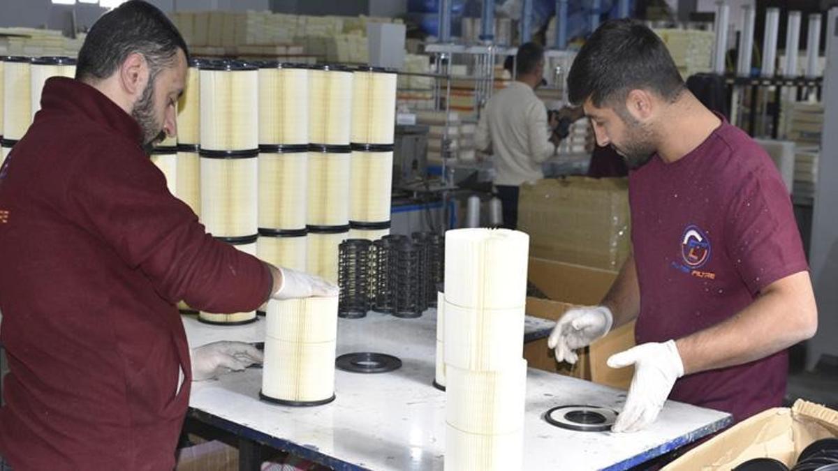 Bitlis'te fabrika kurdu, talep patladı! 15 ülkeden yağmur gibi sipariş yağıyor!