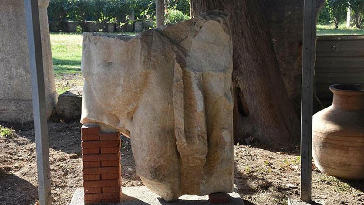 İzmir'de 1800 yıllık sır ortaya çıktı! 110 cm boyu…