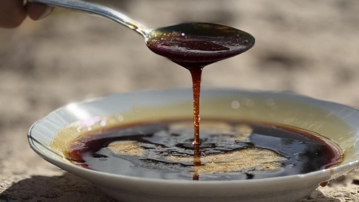 Beyaz toprakla mayalanan meşhur üzüm pekmezi coğrafi işaret yolunda