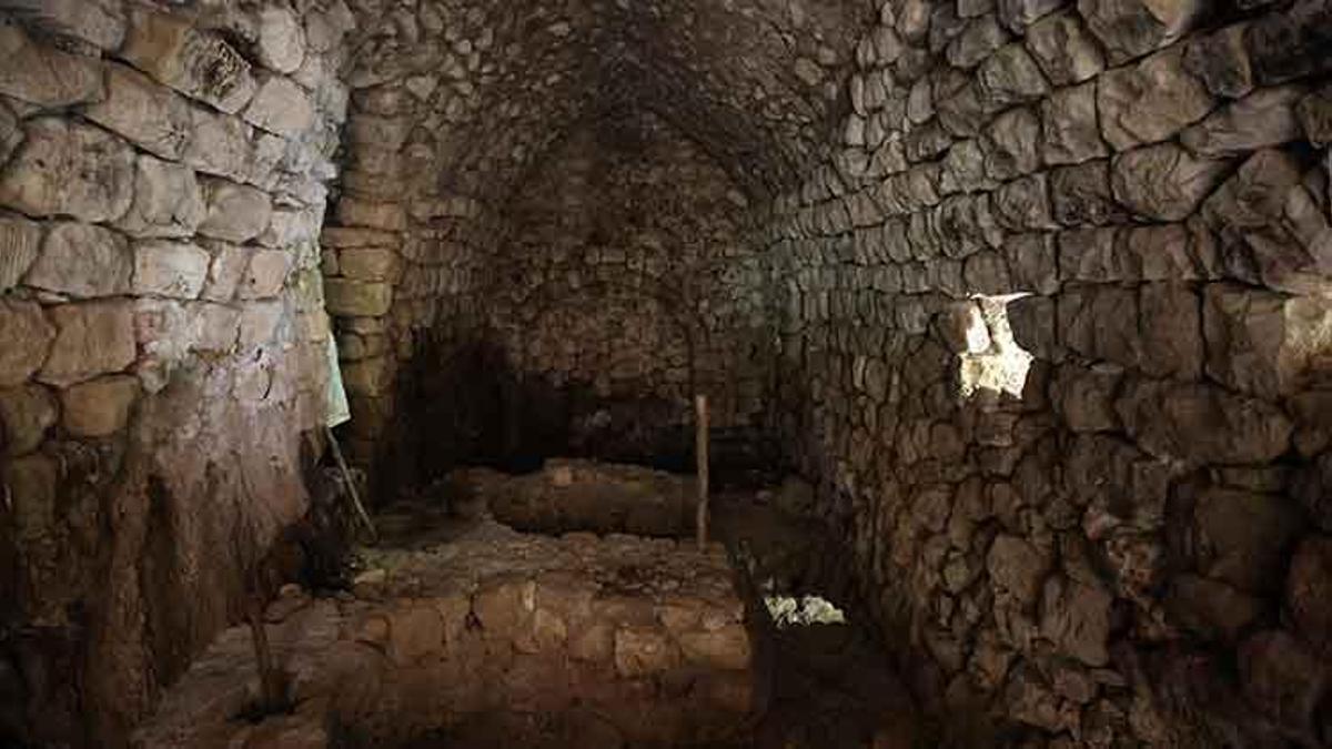 Mardin'de temizlenen eski değirmende paha biçilemeyen bir eser bulundu! Bin 500 yıllık tarihe sahip