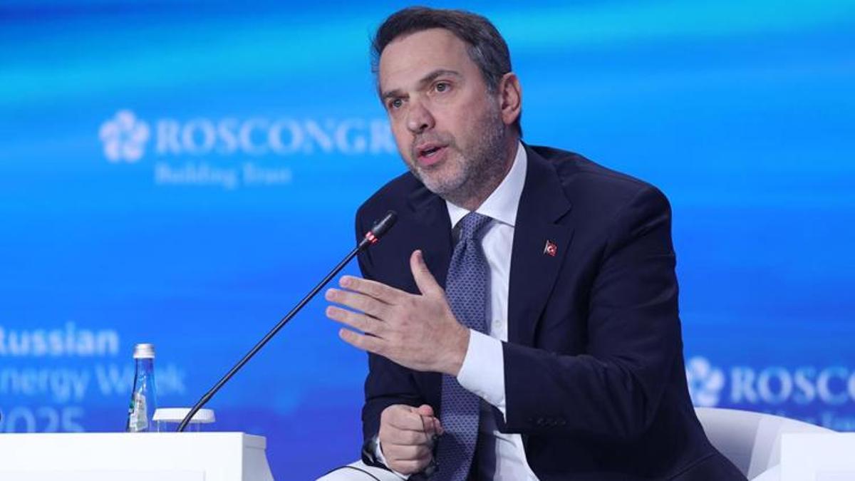 Bakan Bayraktar Rusya’da konuştu: Jeopolitik gerilimlere karşı ‘Türk Yolu’