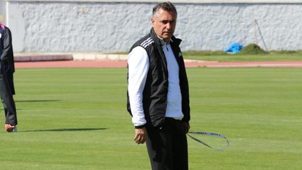 Bursaspor'un rakibinde deprem! Teknik direktör 'ego' yapınca kapıyı gösterdiler