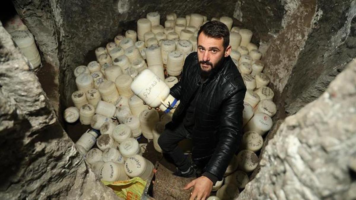 Sivas'ta gizemli kaya mağaraları peynir oteli oldu: Yazın bile sıcaklık eksi derecelerde!